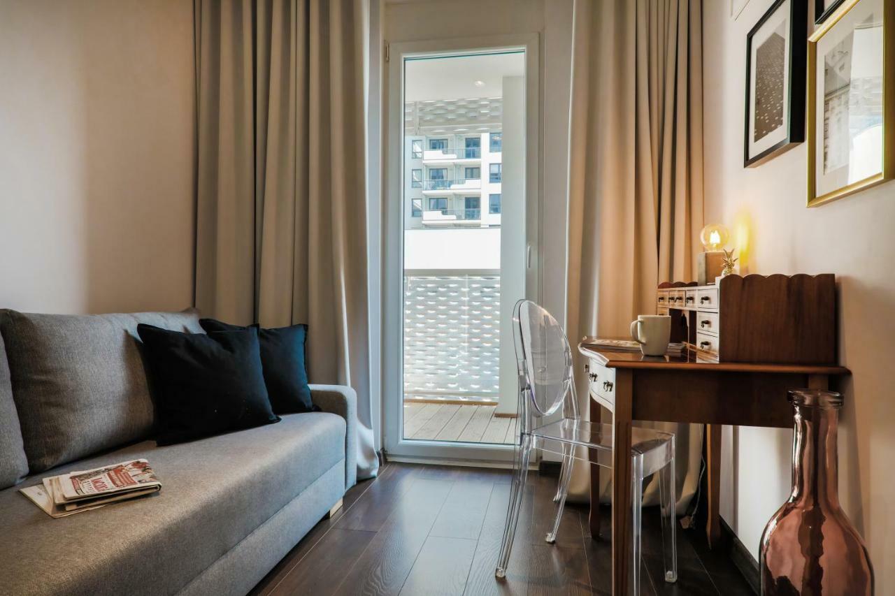 Aparthotel Tower ヴロツワフ エクステリア 写真